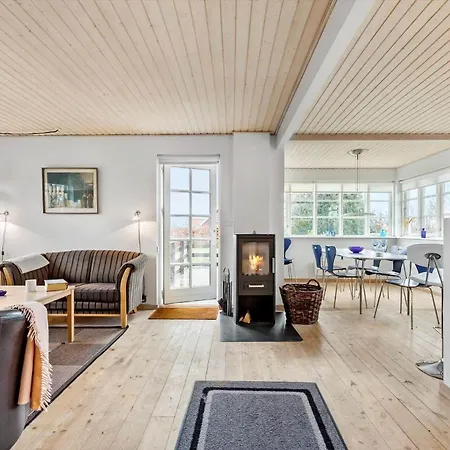 5589-svaneke-svanebakken-4 *